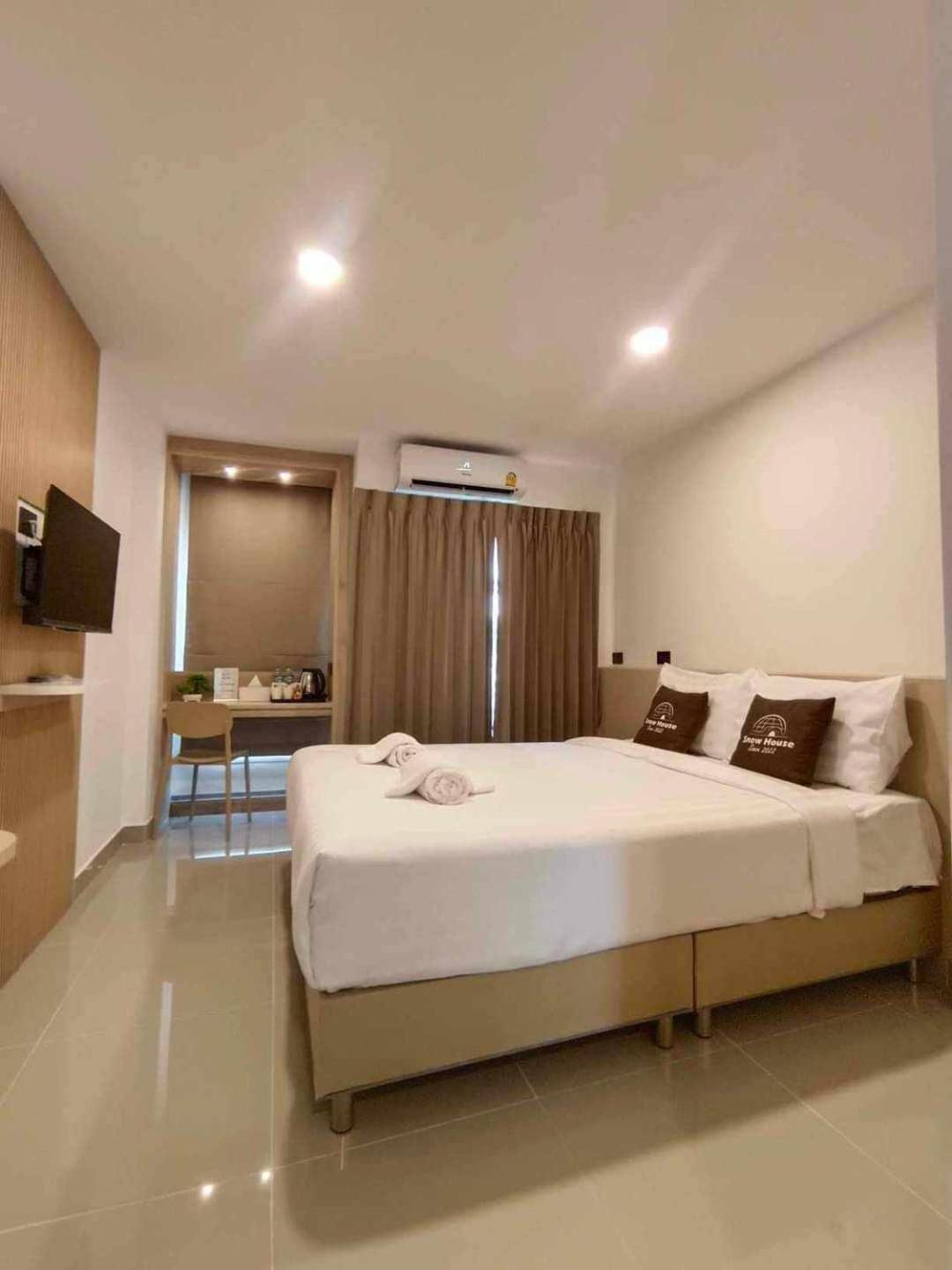 Snow House Buriram 호텔 외부 사진